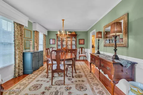 Dining - 3050 Governors Xing, Wall, NJ 07719 photo 1 of 5