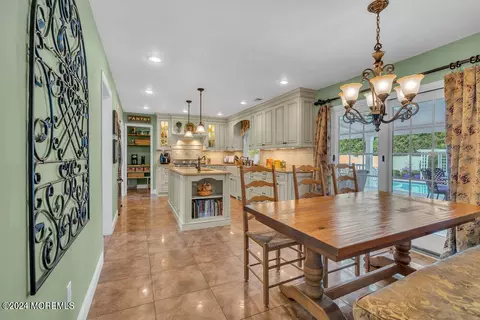 Dining - 3050 Governors Xing, Wall, NJ 07719 photo 5 of 5