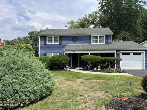 40 Ingram Cir, Aberdeen, NJ 07747