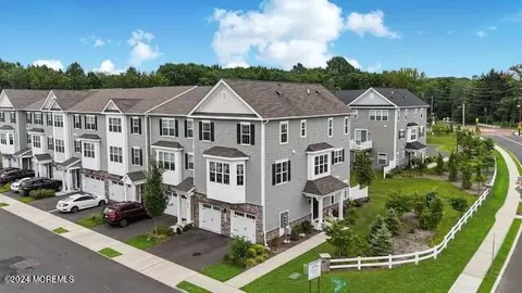 1907 Evans Ln, Middletown, NJ 07748