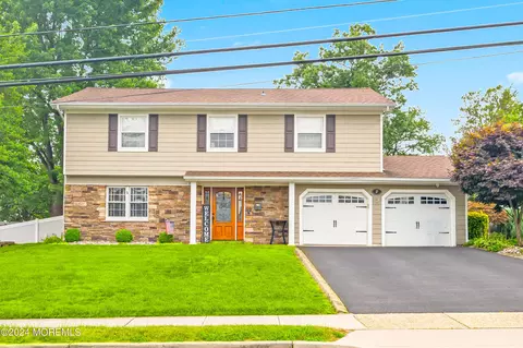 27 Monticello Dr, Howell, NJ 07731