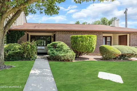 278 Crawford St, Eatontown, NJ 07724