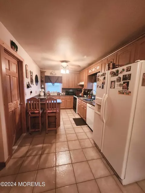 Kitchen - 1469 Jay Ave, Brick, NJ 08724 photo 1 of 1