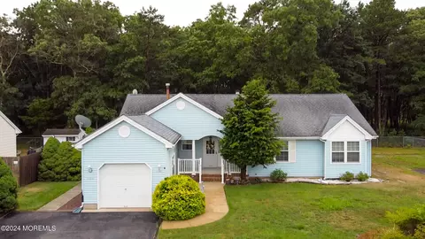 203 Sunset Dr, Forked River, NJ 08731