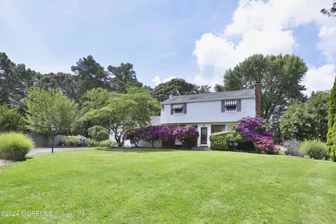 614 Woodside Pl, Toms River, NJ 08753
