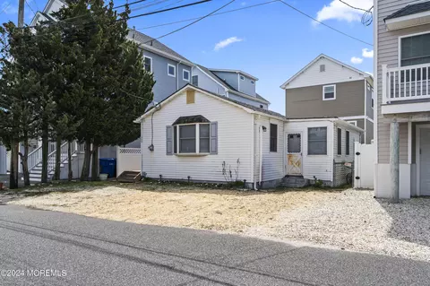 305 Halyard Rd, Seaside Heights, NJ 08751