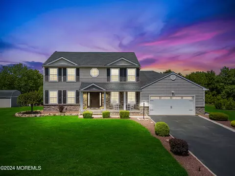 12 Arrowhead Way, Millstone, NJ 08535