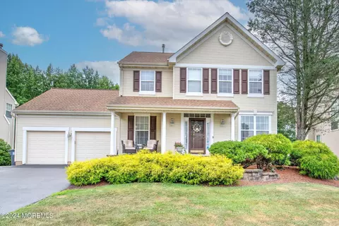36 Danella Way, Howell, NJ 07731