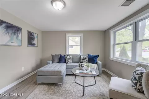 84 Lighthouse Dr, Waretown, NJ 08758 photo 5