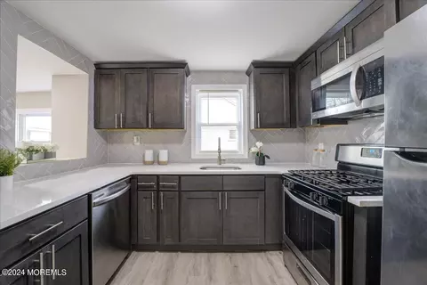 84 Lighthouse Dr, Waretown, NJ 08758 photo 8