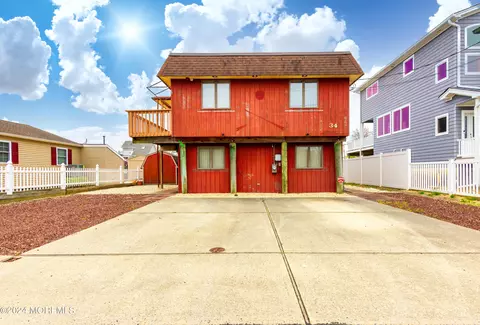 34 Beacon Dr, Waretown, NJ 08758