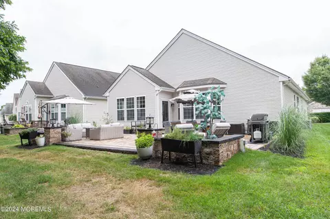 Exterior - 24 Marlow Dr, Jackson, NJ 08527 photo 8 of 19