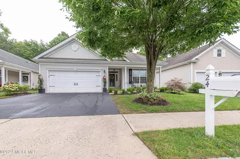 Exterior - 24 Marlow Dr, Jackson, NJ 08527 photo 1 of 19
