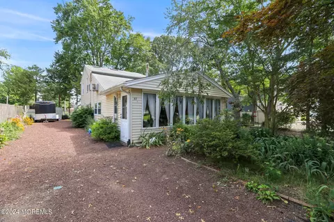 57 Central Ave, Waretown, NJ 08758 photo 2