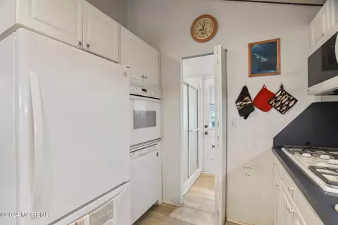 57 Central Ave, Waretown, NJ 08758 photo 14