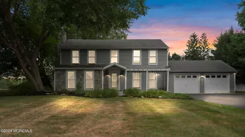 68 Crow Hill Rd, Freehold, NJ 07728