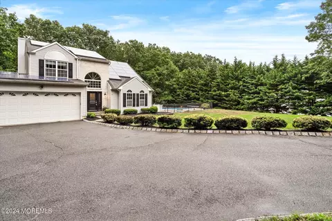 185 Gomberg Ave, Jackson, NJ 08527