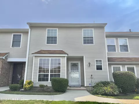 180 Essex Pl, Morganville, NJ 07751