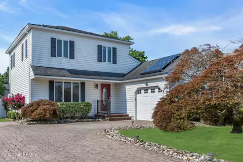 282 Jill Ct, Toms River, NJ 08753