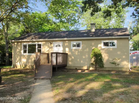 115 Solar Dr, Brick, NJ 08724