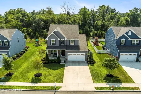116 E Crossing Dr, Mount Royal, NJ 08061 photo 2