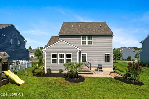 116 E Crossing Dr, Mount Royal, NJ 08061 photo 4