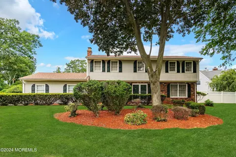 815 Mayo Dr, Toms River, NJ 08753