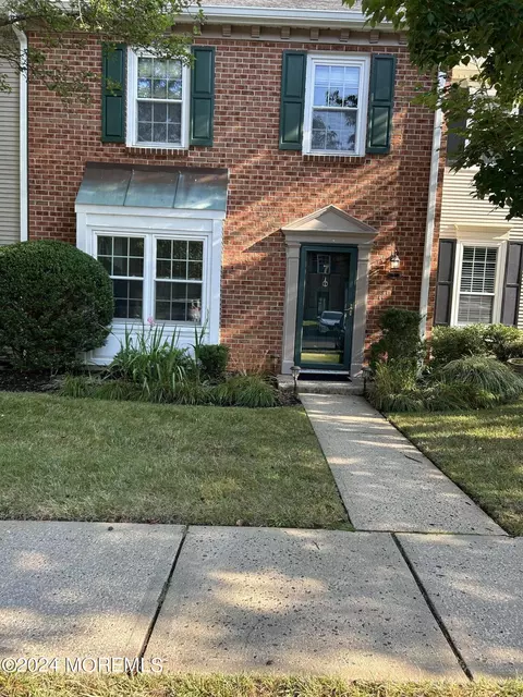7 Beaumont Ct, Tinton Falls, NJ 07724