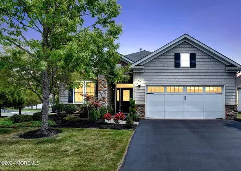 1 E Milan Blvd, Farmingdale, NJ 07727