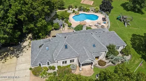 3 Witches Hollow Rd, Millstone, NJ 08535