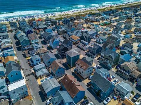 View/Area - 65 E Atlantic Way, Lavallette, NJ 08735 photo 2 of 5
