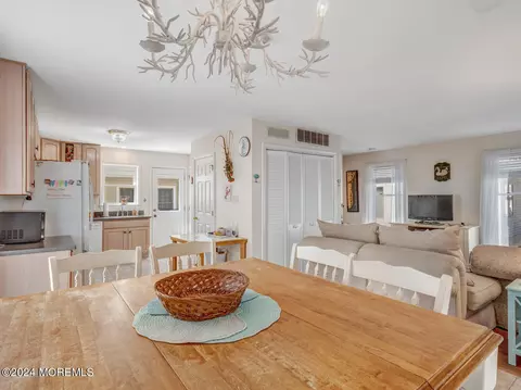 Dining - 65 E Atlantic Way, Lavallette, NJ 08735 photo 3 of 3