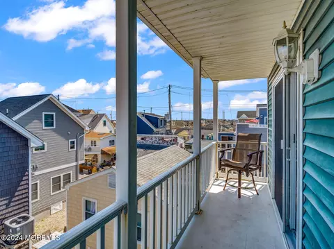 Exterior - 65 E Atlantic Way, Lavallette, NJ 08735 photo 2 of 2