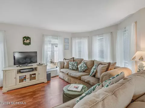 Living - 65 E Atlantic Way, Lavallette, NJ 08735 photo 2 of 3