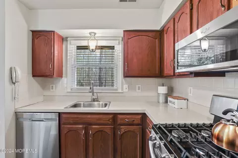 35 Colonial Ct, Jackson, NJ 08527 photo 14