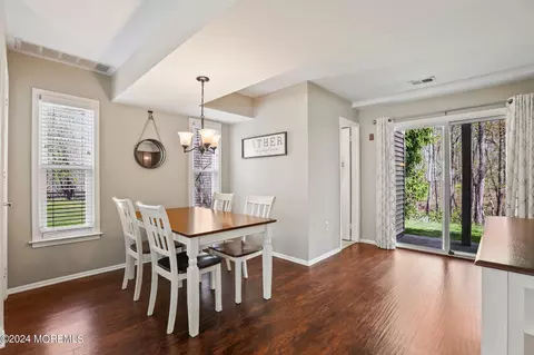 35 Colonial Ct, Jackson, NJ 08527 photo 9