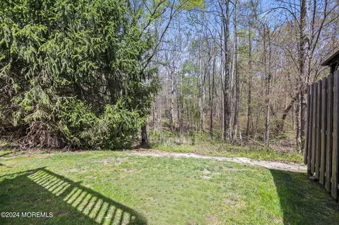 35 Colonial Ct, Jackson, NJ 08527 photo 28