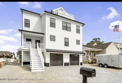 348 Silver Bay Rd, Toms River, NJ 08753