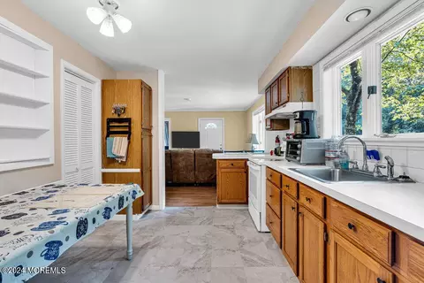 524 Declaration Ln, Jackson, NJ 08527 photo 11