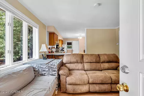524 Declaration Ln, Jackson, NJ 08527 photo 9