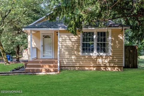 524 Declaration Ln, Jackson, NJ 08527 photo 2