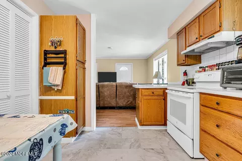 524 Declaration Ln, Jackson, NJ 08527 photo 13