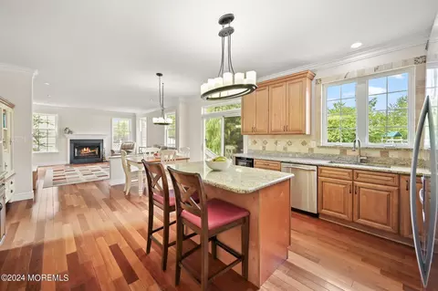 21 Dune Rd, Ocean, NJ 07712 photo 5