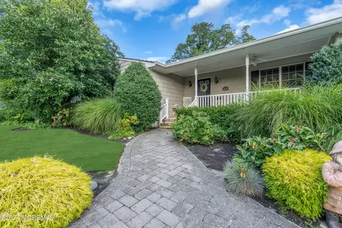 824 William Dr, Brielle, NJ 08730 photo 2