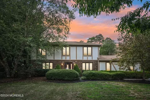 2 W Pine Branch Dr, Millstone, NJ 08510