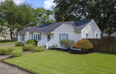 1600 11th Ave, Toms River, NJ 08757