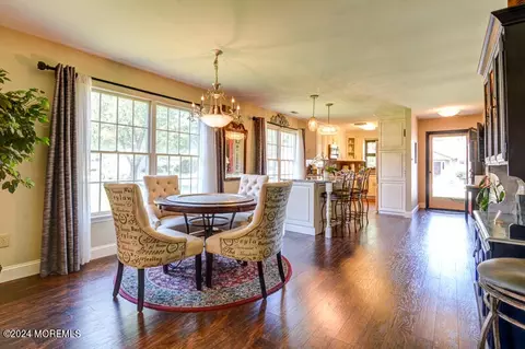 2159 Agincourt Rd, Toms River, NJ 08755