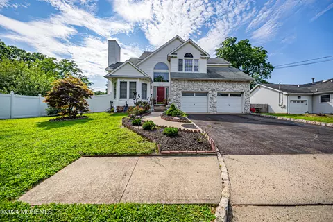 103 Franklin Ave, Keansburg, NJ 07734