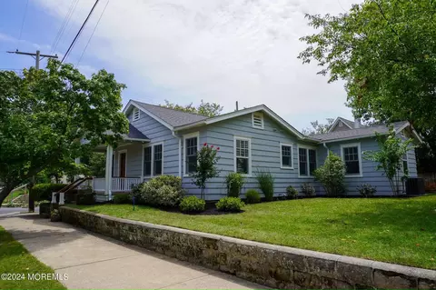 92 Cookman Ave, Ocean Grove, NJ 07756