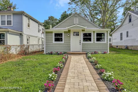 212 Buermann Ave, Toms River, NJ 08753